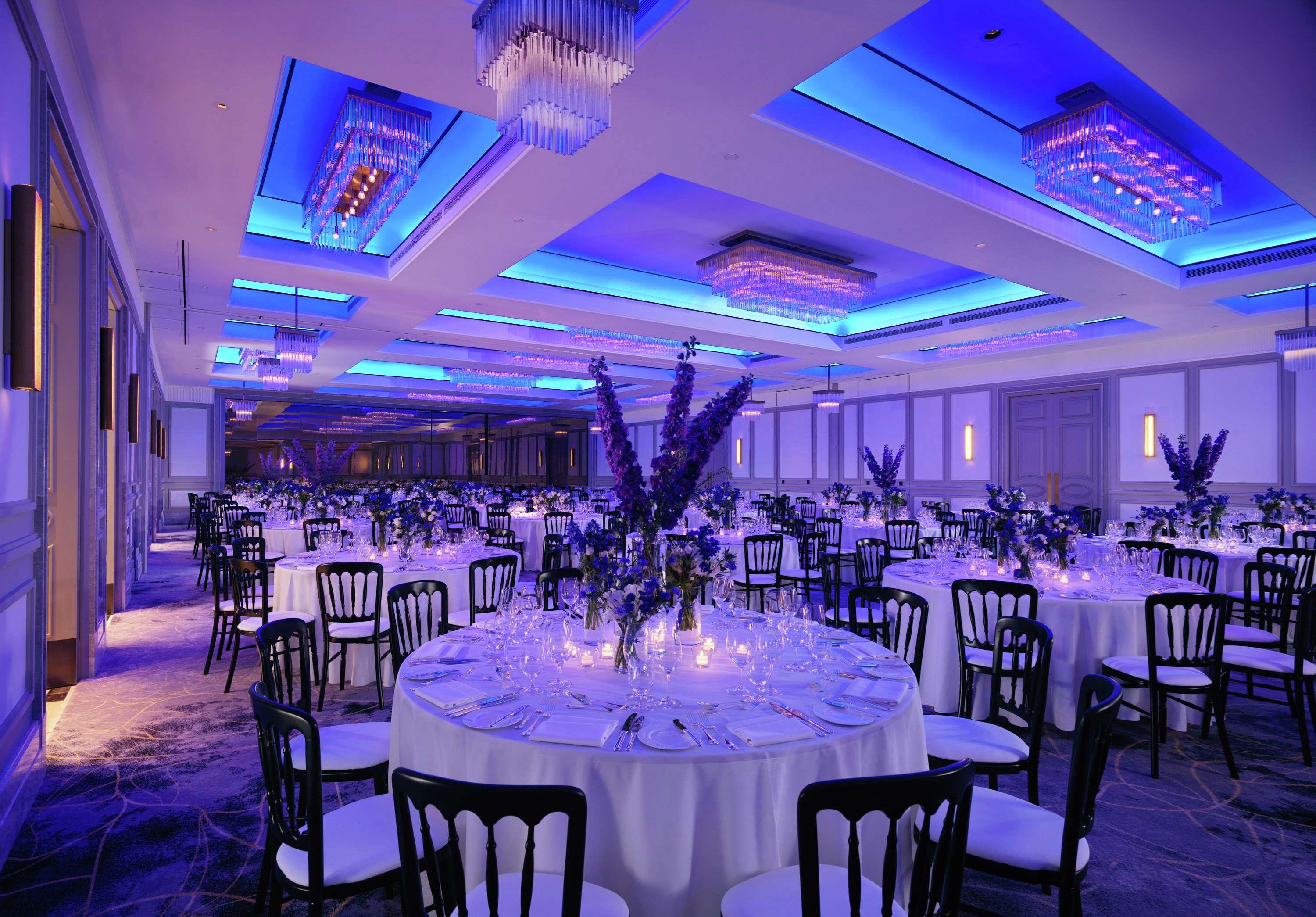 The Biltmore Mayfair London Eksteriør bilde The ballroom at The Dorchester
