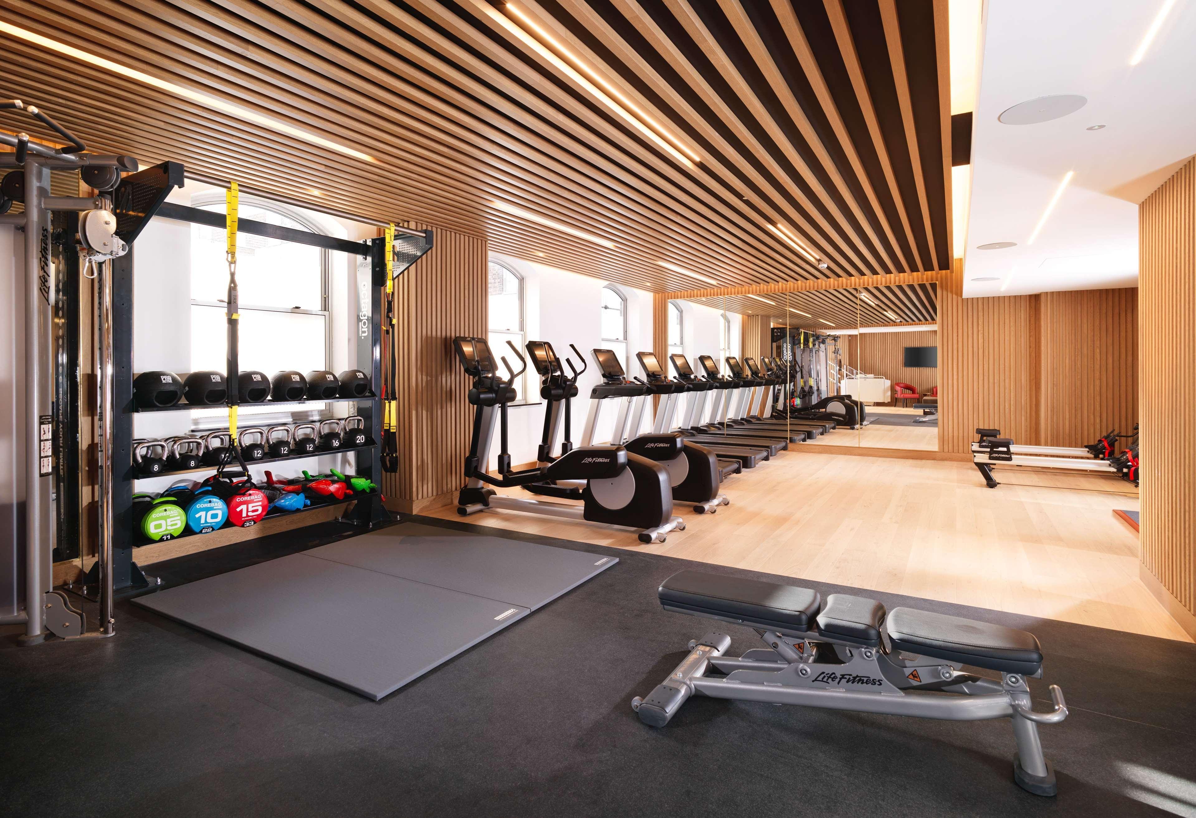 The Biltmore Mayfair London Eksteriør bilde The gym at The Ivy Collection