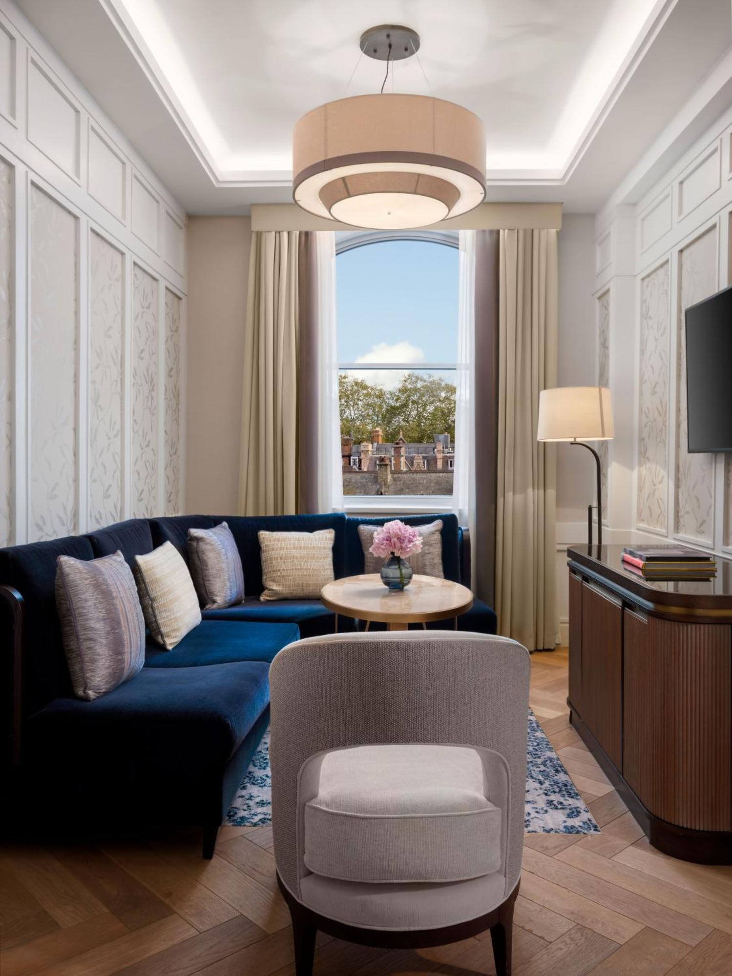 The Biltmore Mayfair London Eksteriør bilde A suite at the London Edition